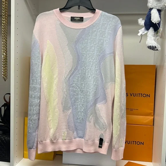 Pullover - Picture 1 of 3